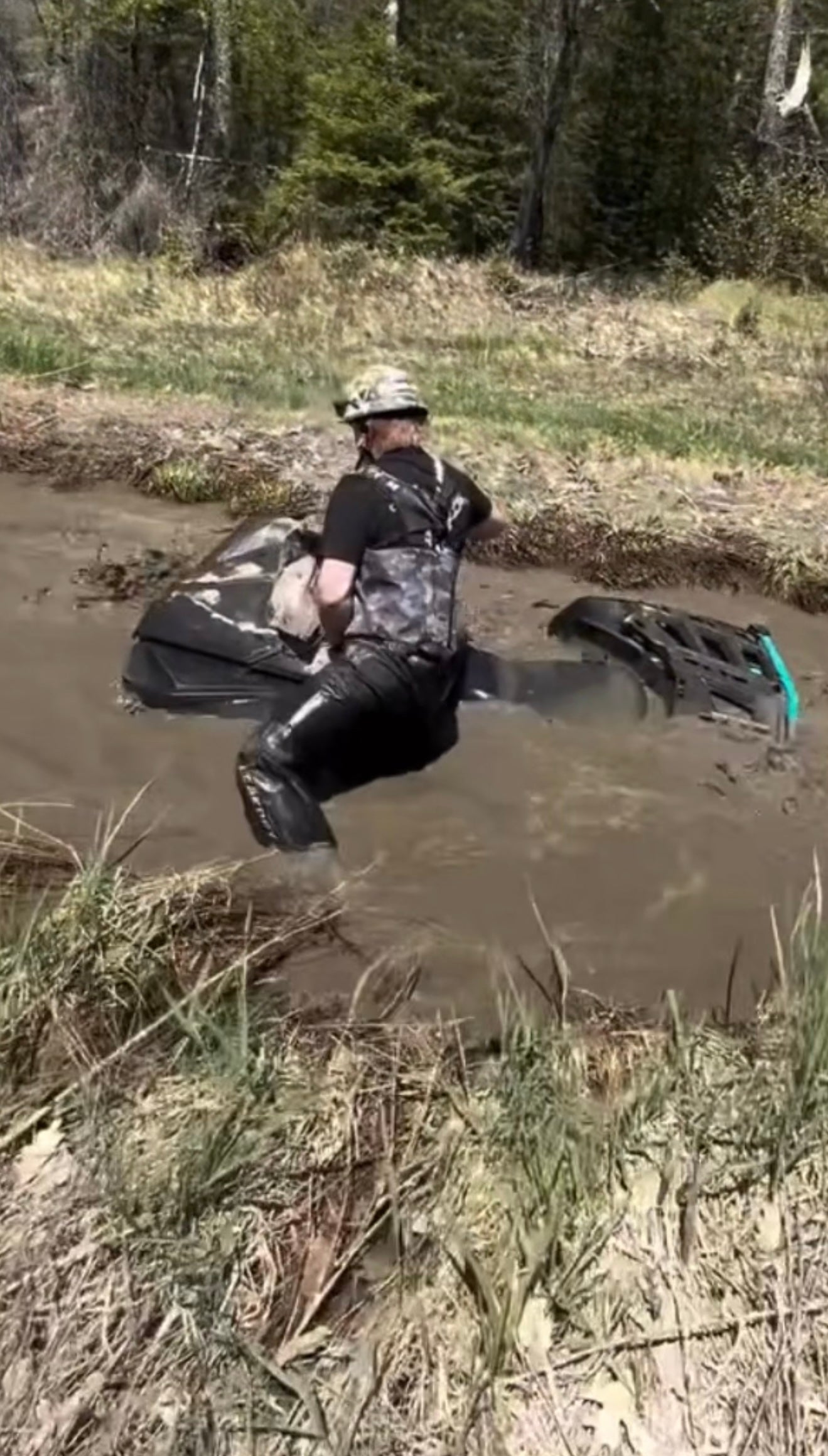 LEAKDRY-MUDWISER WADERS