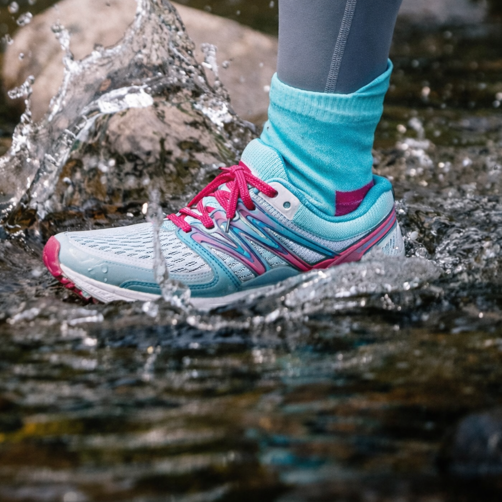 SUBMRGD Ultralite™ Dri-Knit Waterproof Ankle Socks-Aqua/Pink